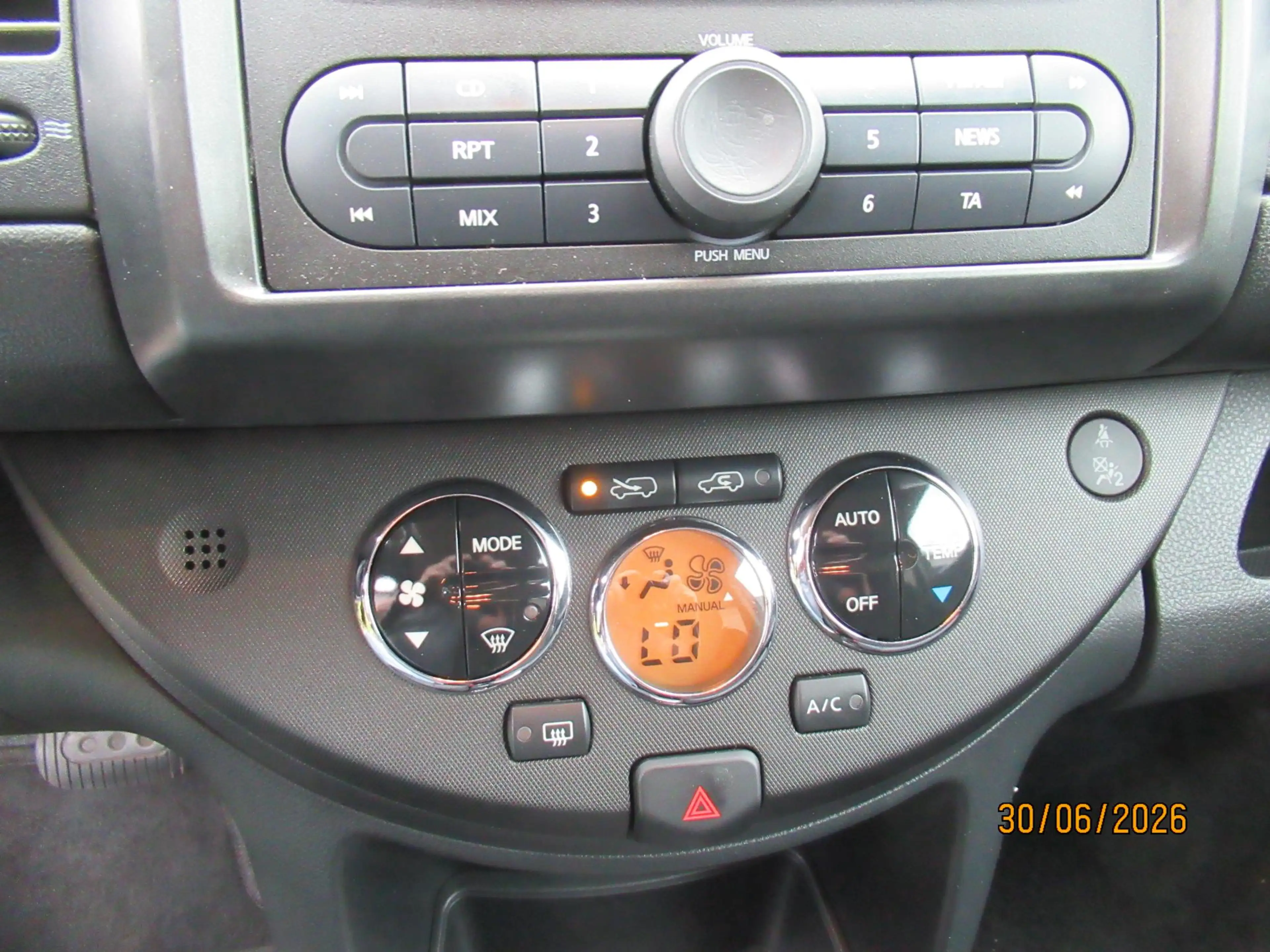 Nissan Note 1.6 Acenta automaat airco Nissan Note 1.6 Acenta — photo 13