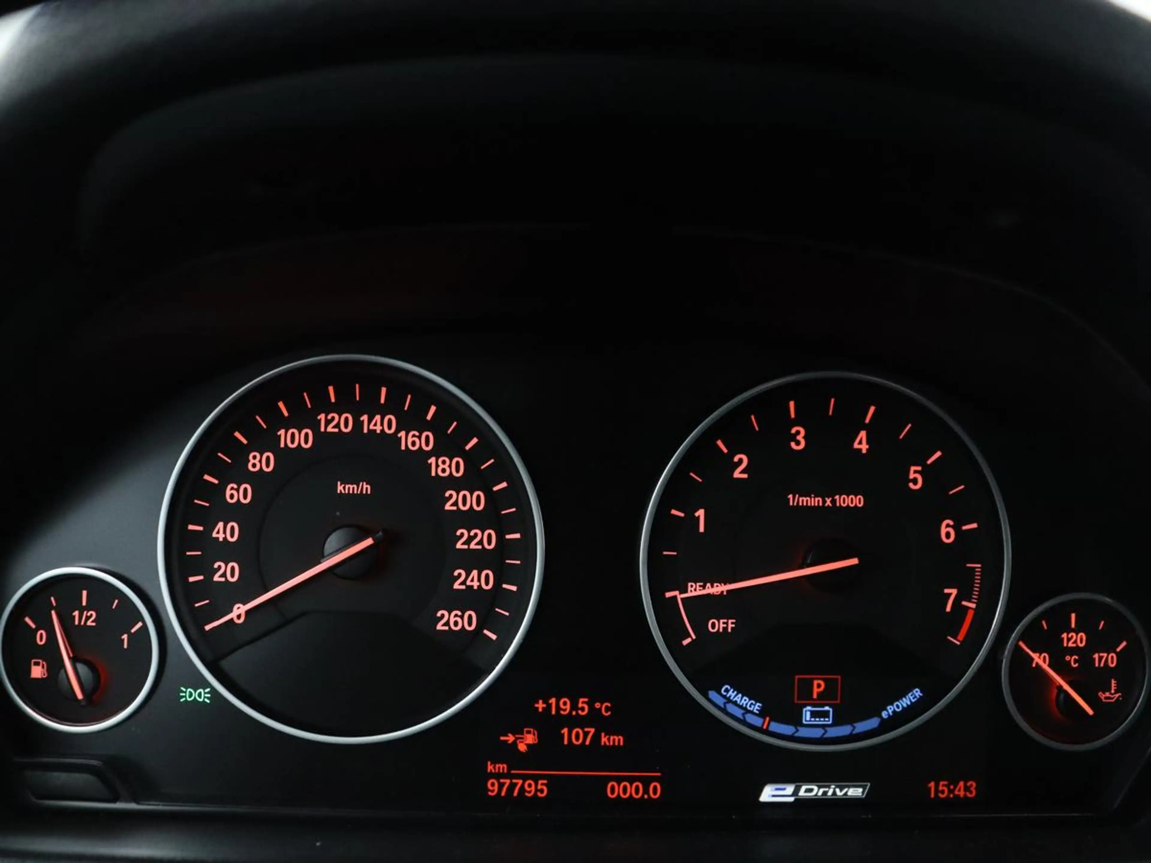 BMW 330 3-serie 330e Centennial High Executive | SOH 86,6% — photo 37