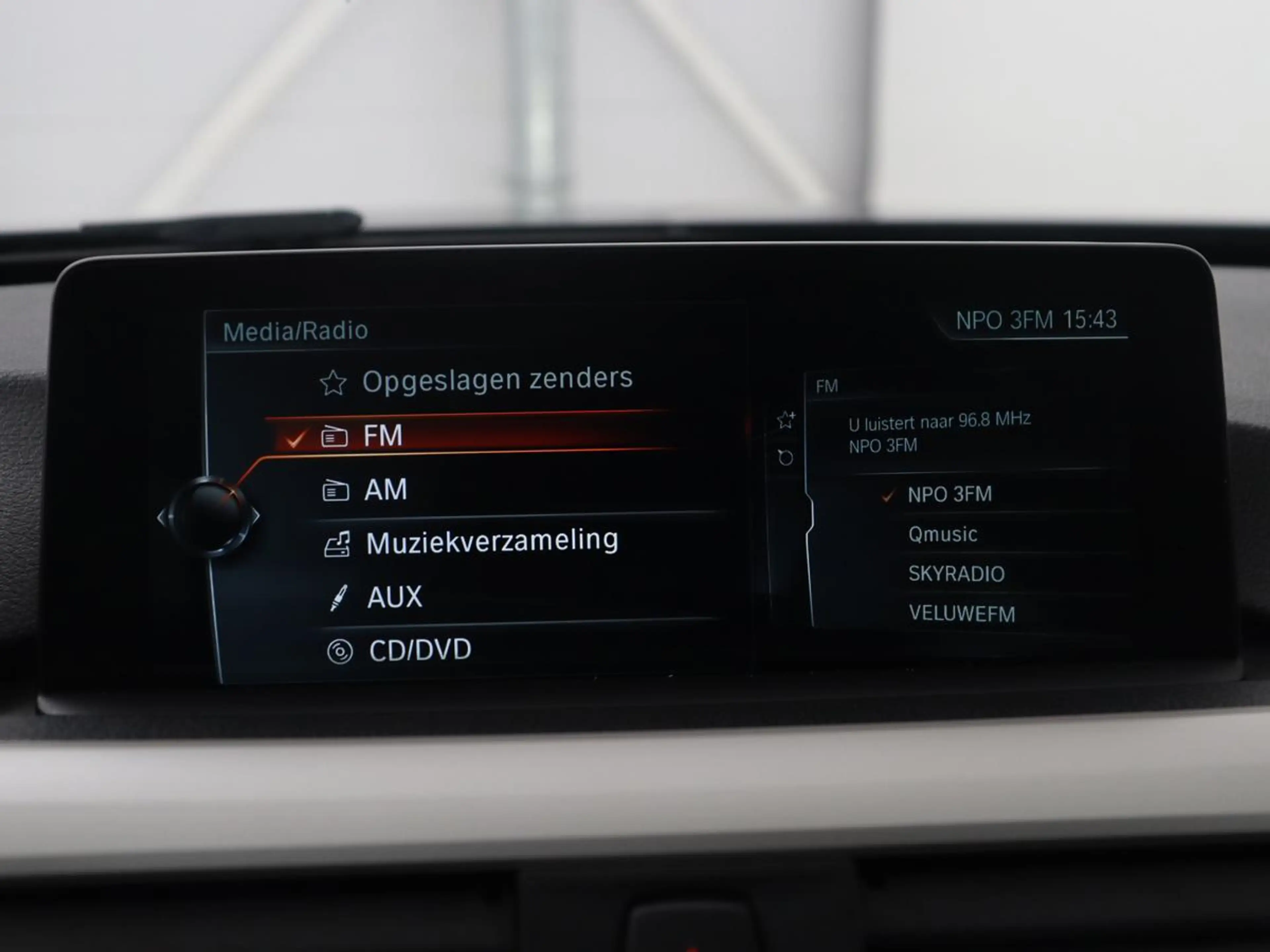 BMW 330 3-serie 330e Centennial High Executive | SOH 86,6% — photo 22
