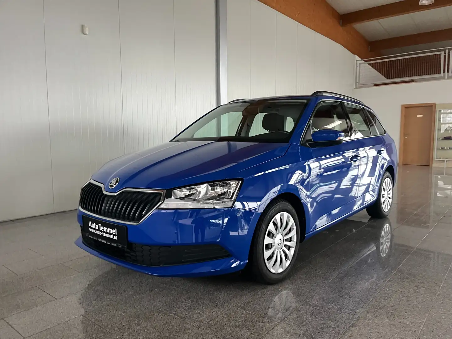 Skoda Fabia Combi Active 1,0 TSI Blau - 2