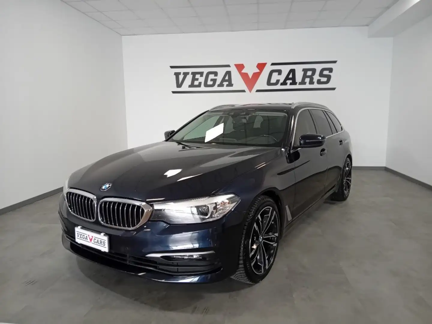 BMW 520 d xDrive Touring Business Blu/Azzurro - 1