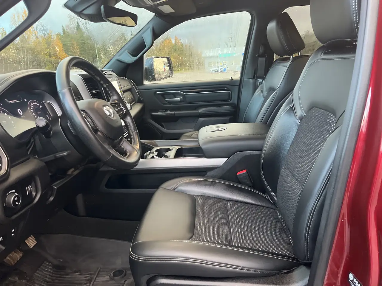 RAM 1500 снимка RAM 1500