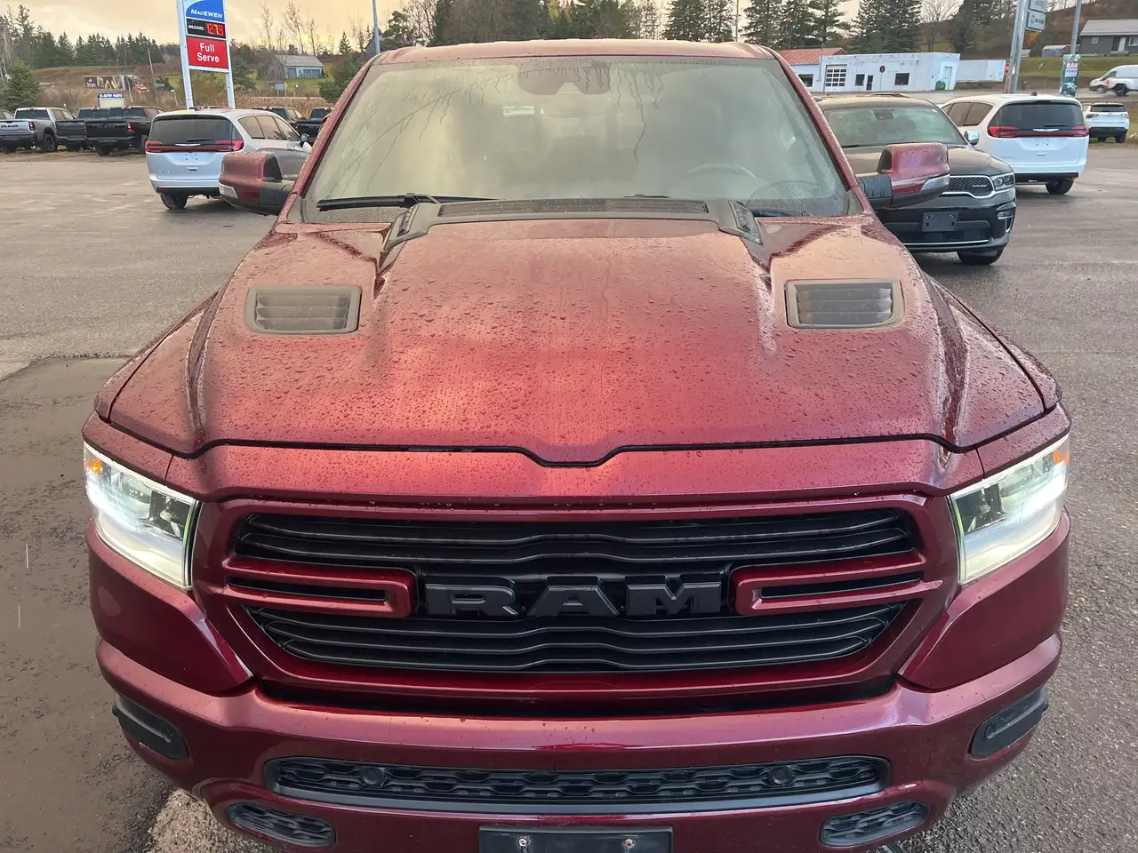RAM 1500 снимка RAM 1500