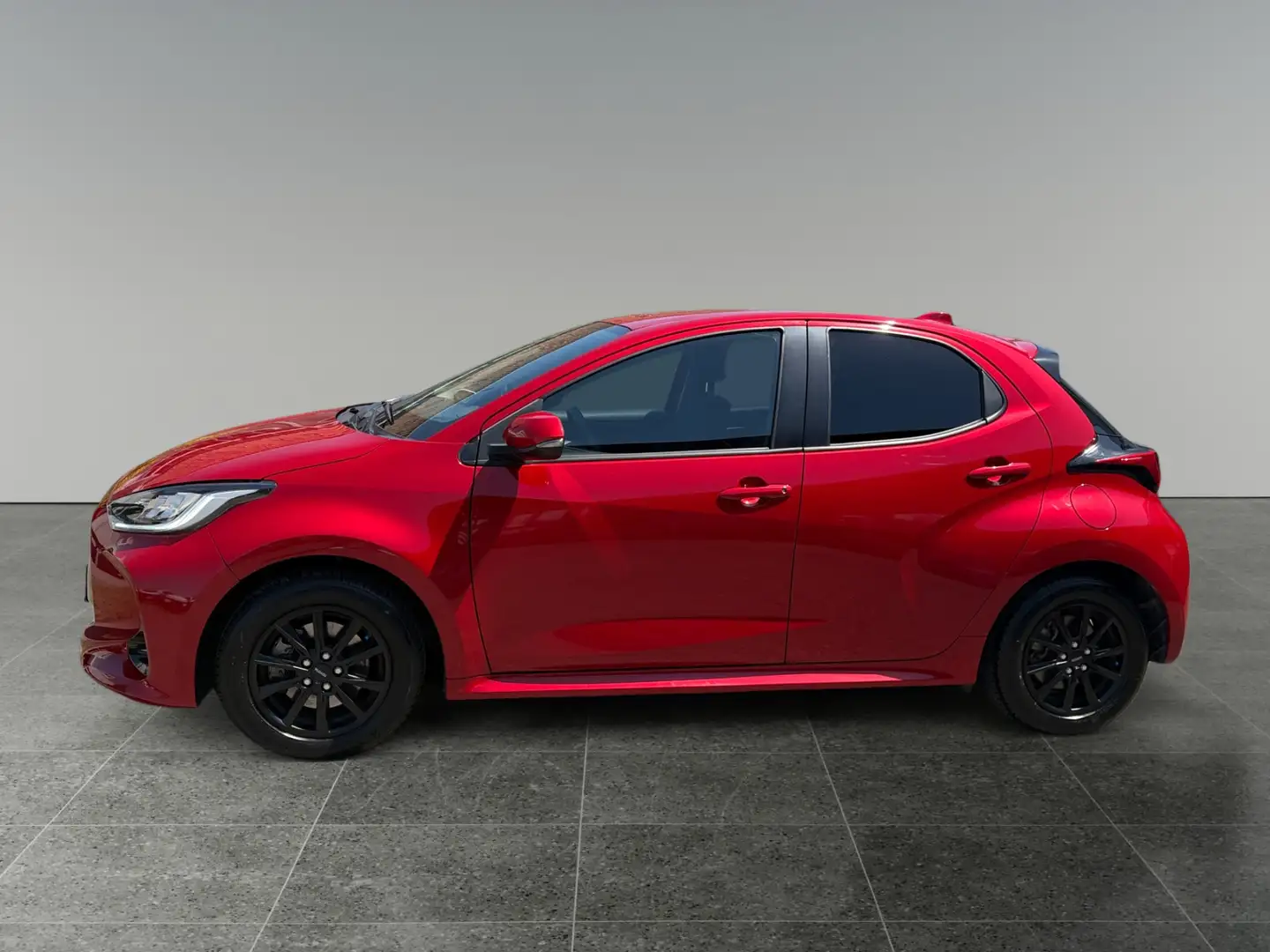 Toyota Yaris 1,5 l Hybrid, 5-türig, Design Rot - 2