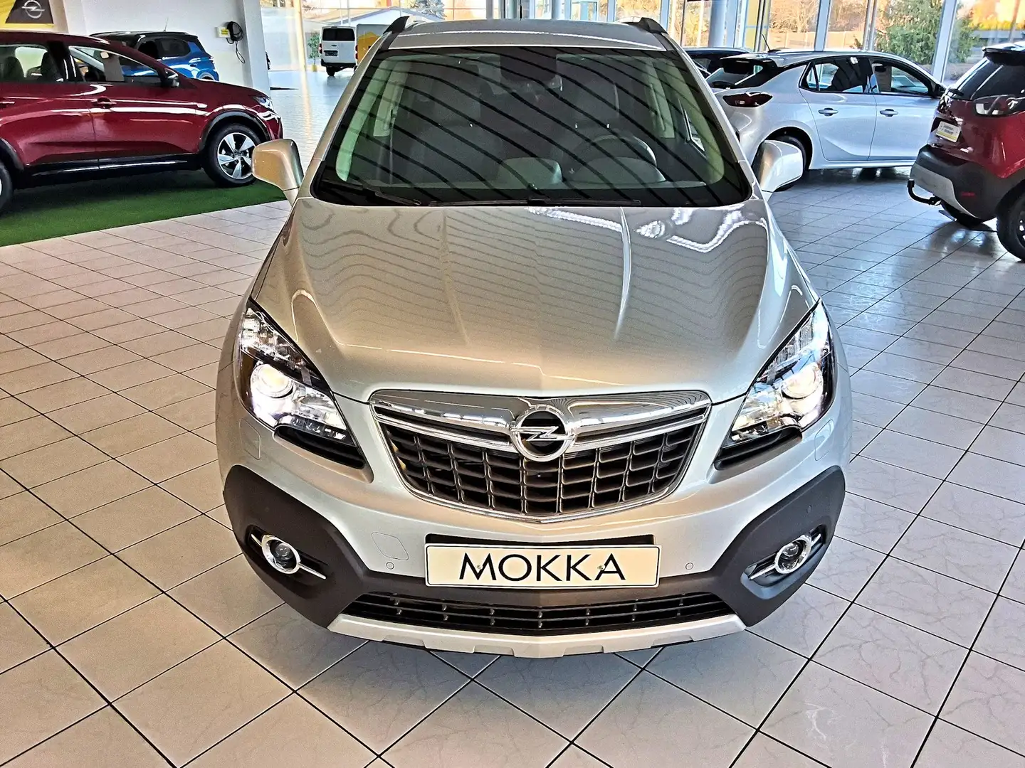 Opel Mokka 1.4 140PS Inno.4x4 Xenonlicht,Navi,AHZV.,Allwetter Silber - 2