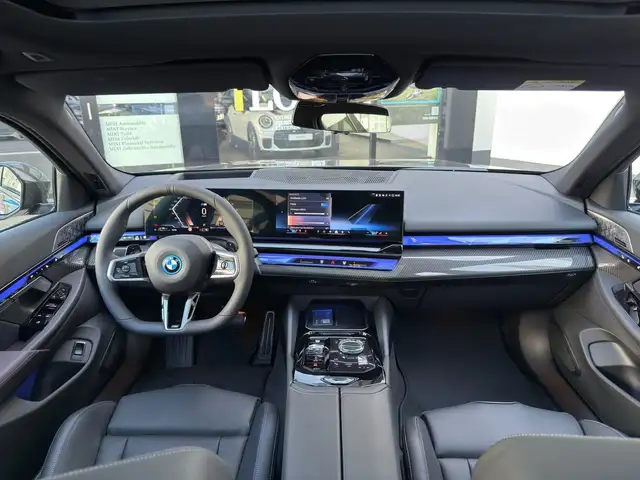 BMW M view 5