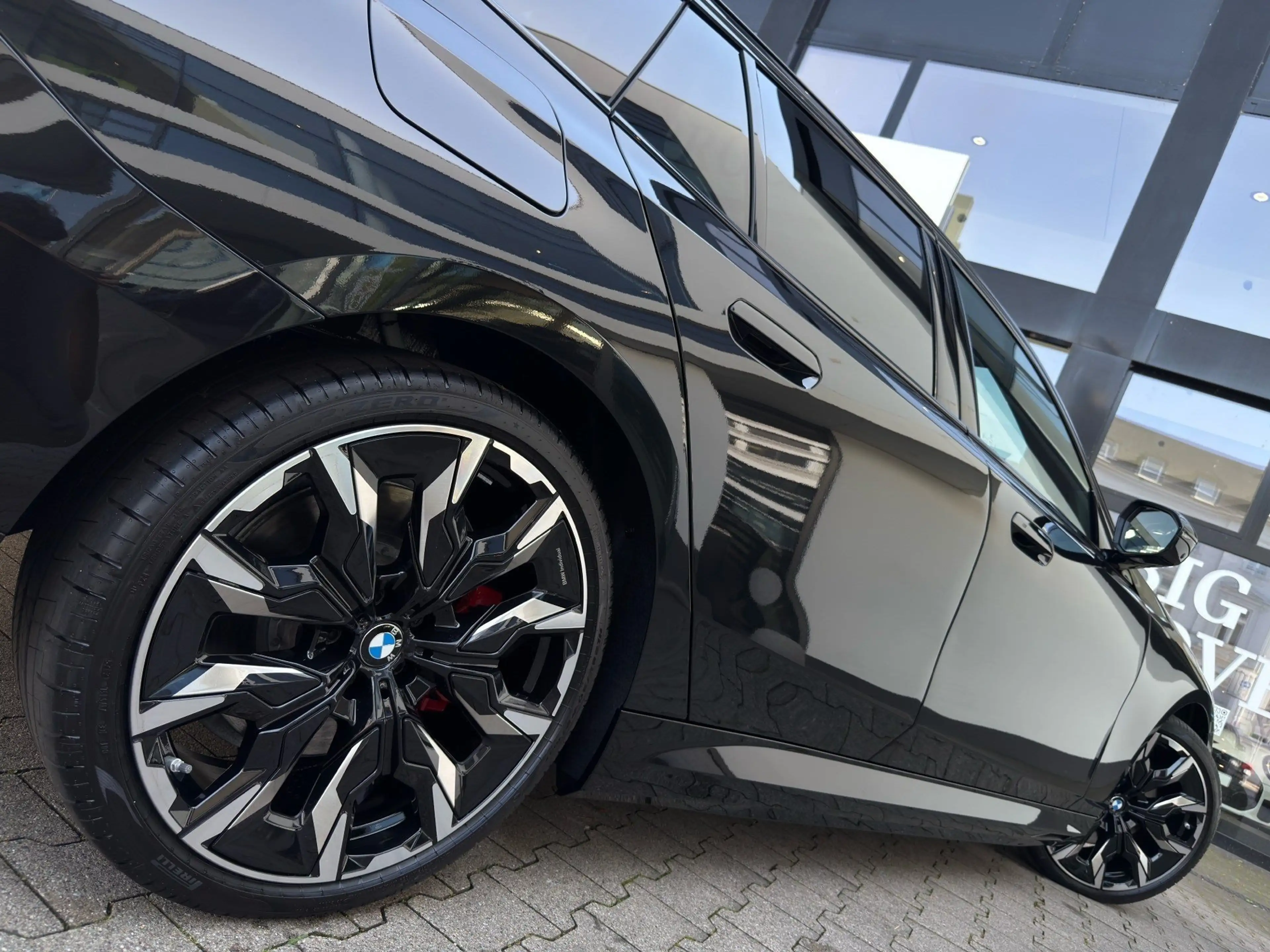 BMW 550 e xDrive M Sport DA/PA Prof AHK PANO 21'' — photo 3