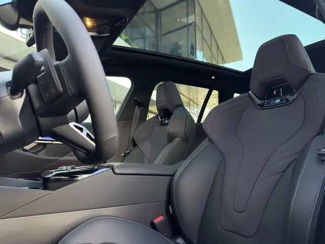 BMW M view 13