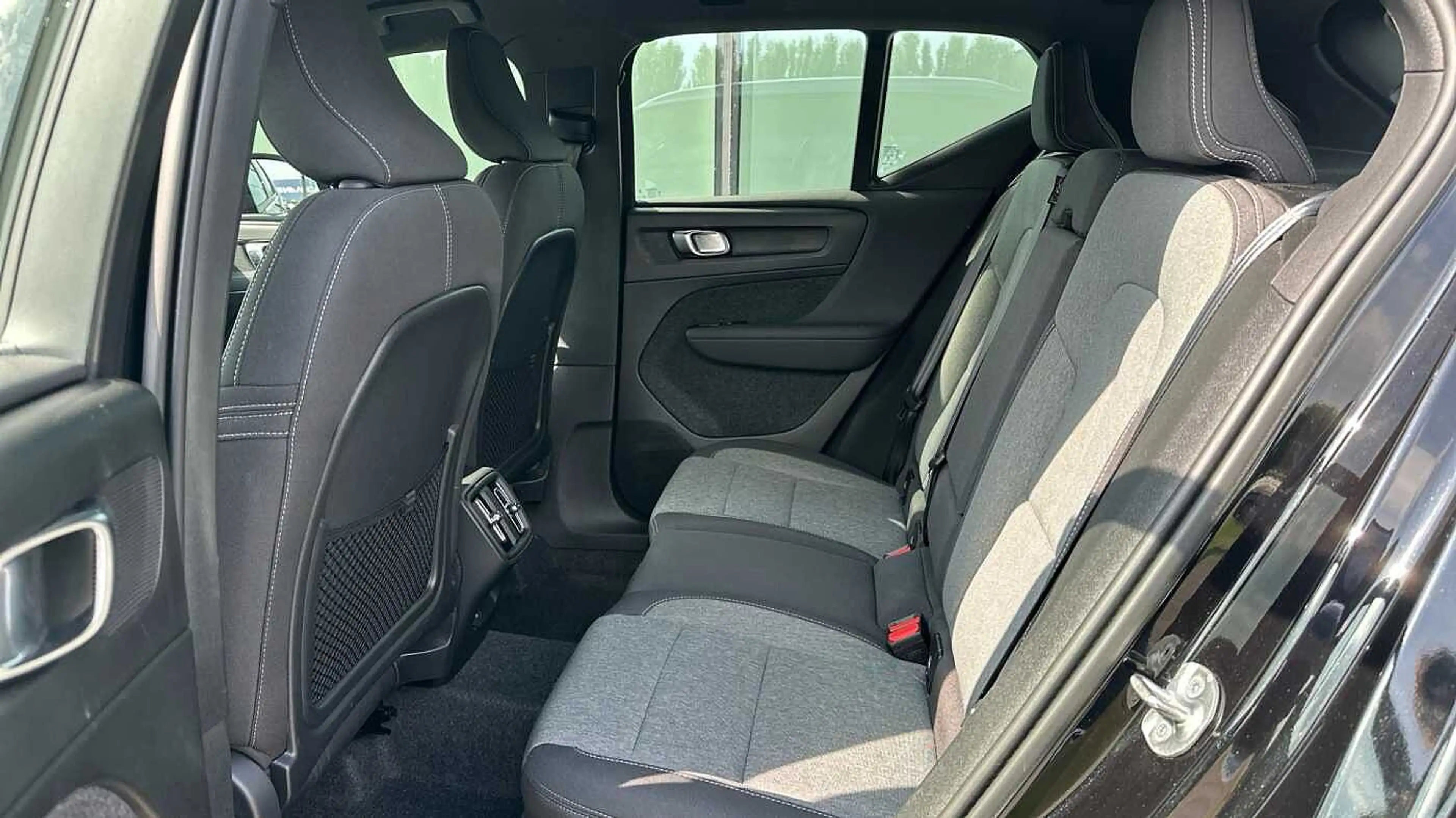 Volvo XC40 Core B3 Mild-hybride | Zetelverwarming | Camera | — photo 7