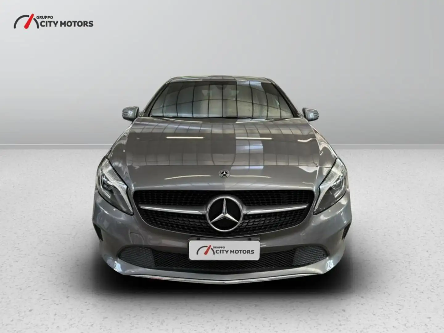 Mercedes-Benz A 180 d Sport my16 Grijs - 2