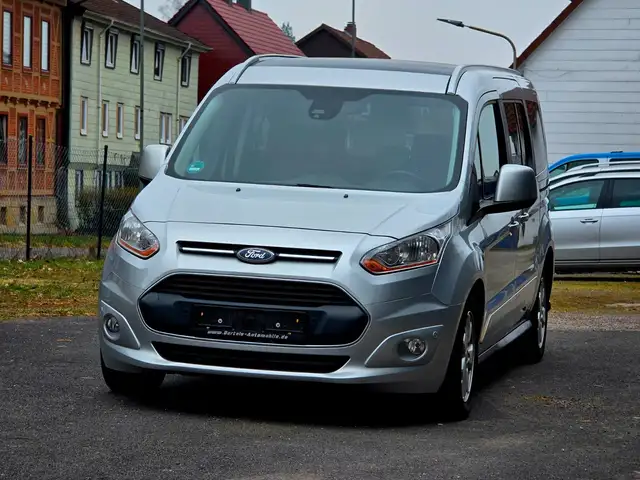 Ford Grand Tourneo Connect Titanium