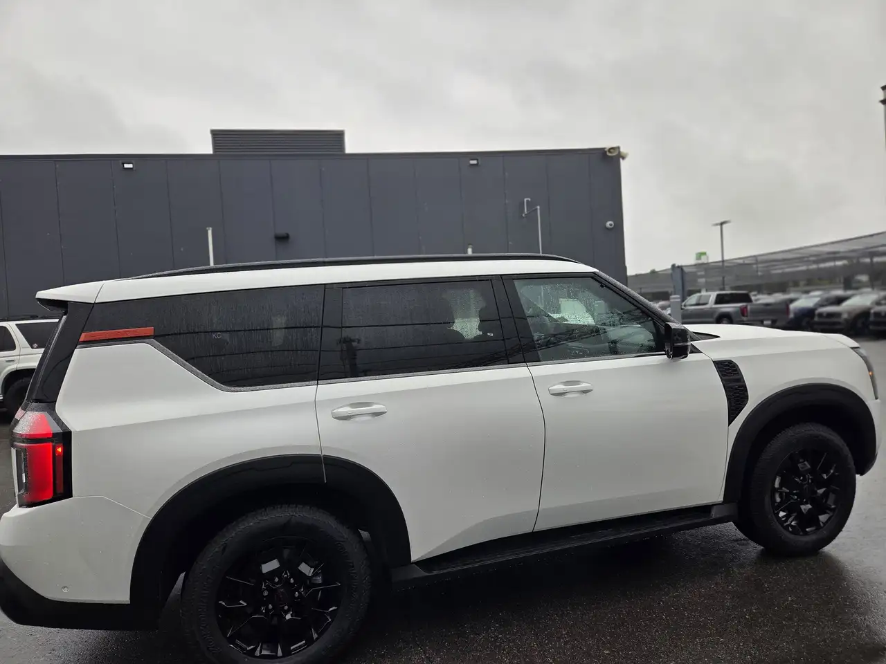 Nissan Armada снимка Nissan Armada