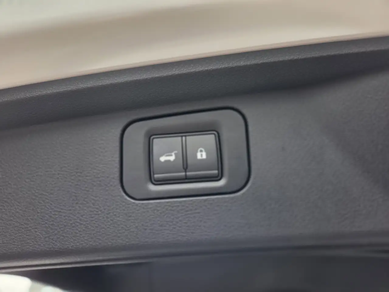 Nissan Armada снимка Nissan Armada