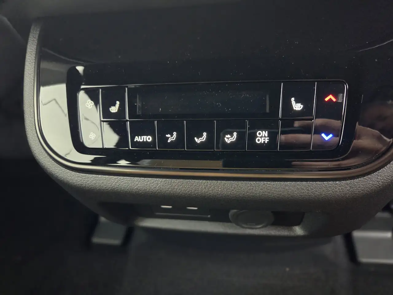 Nissan Armada снимка Nissan Armada