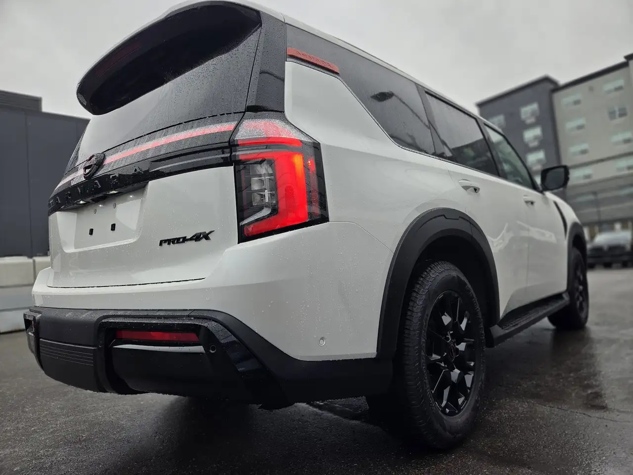 Nissan Armada снимка Nissan Armada