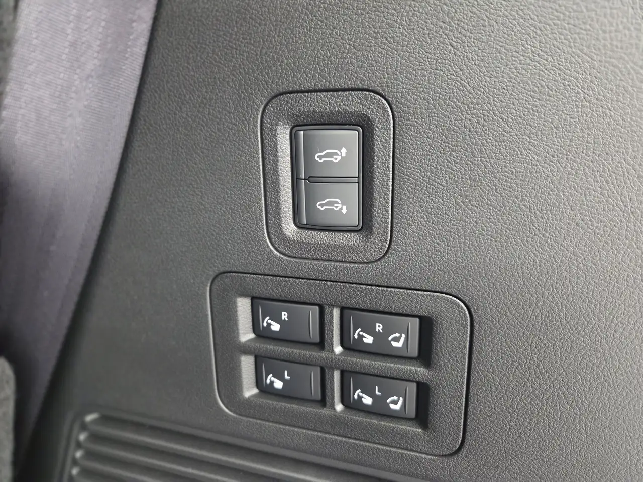 Nissan Armada снимка Nissan Armada