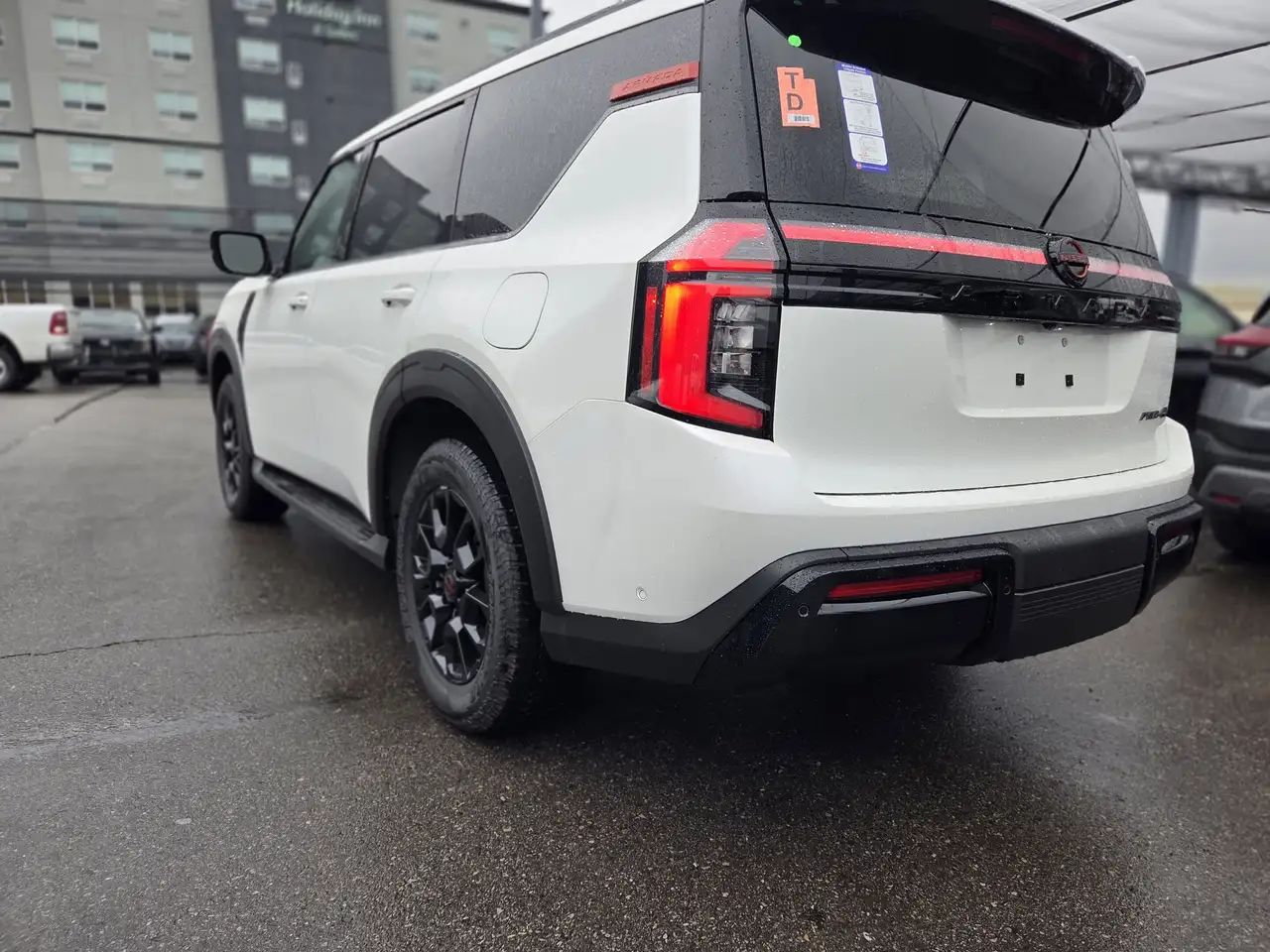 Nissan Armada снимка Nissan Armada
