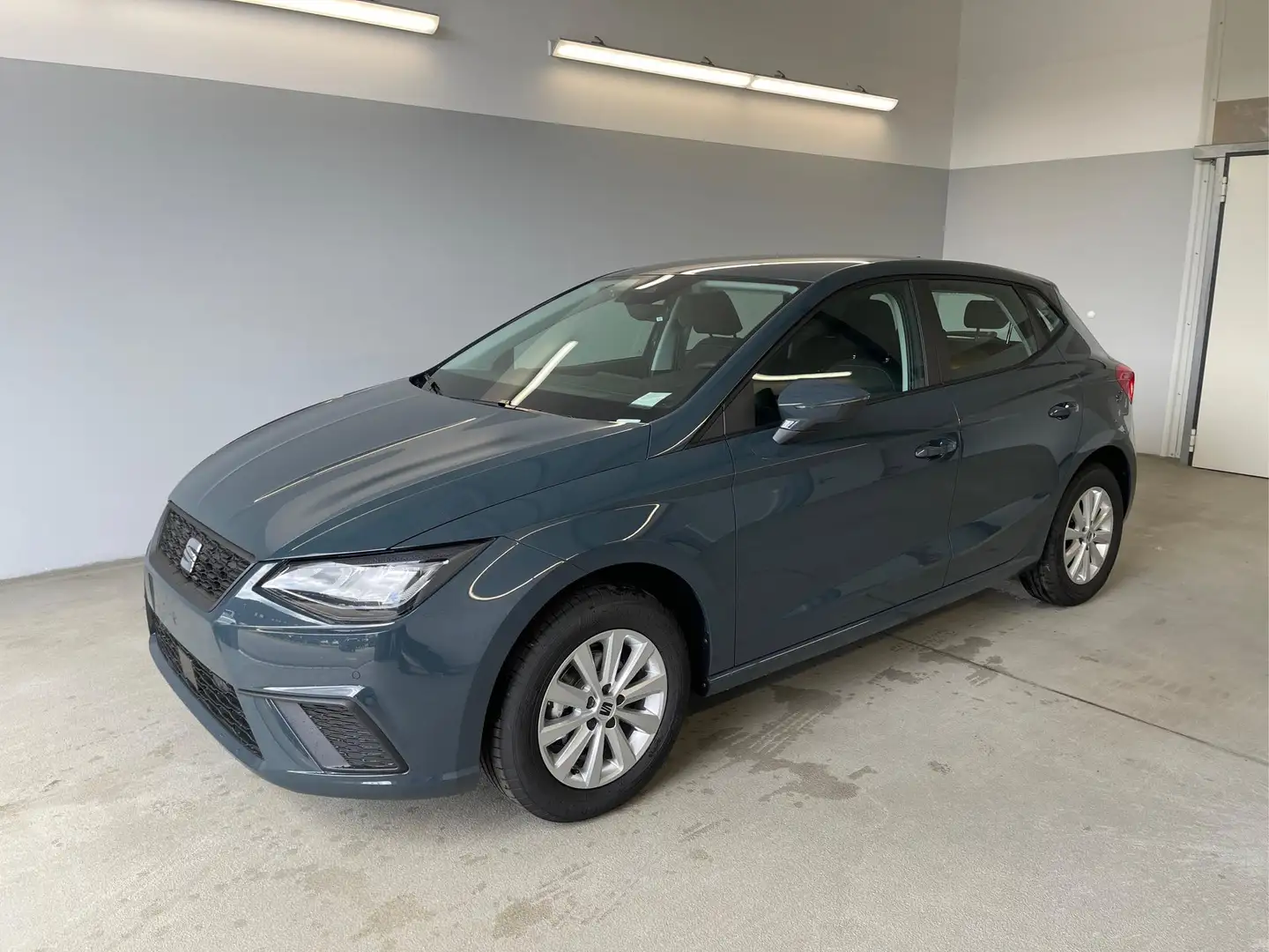 SEAT Ibiza Style 95PS Kamera+Climatronic 1.0 TSI 70kW / 95PS Albastru - 1