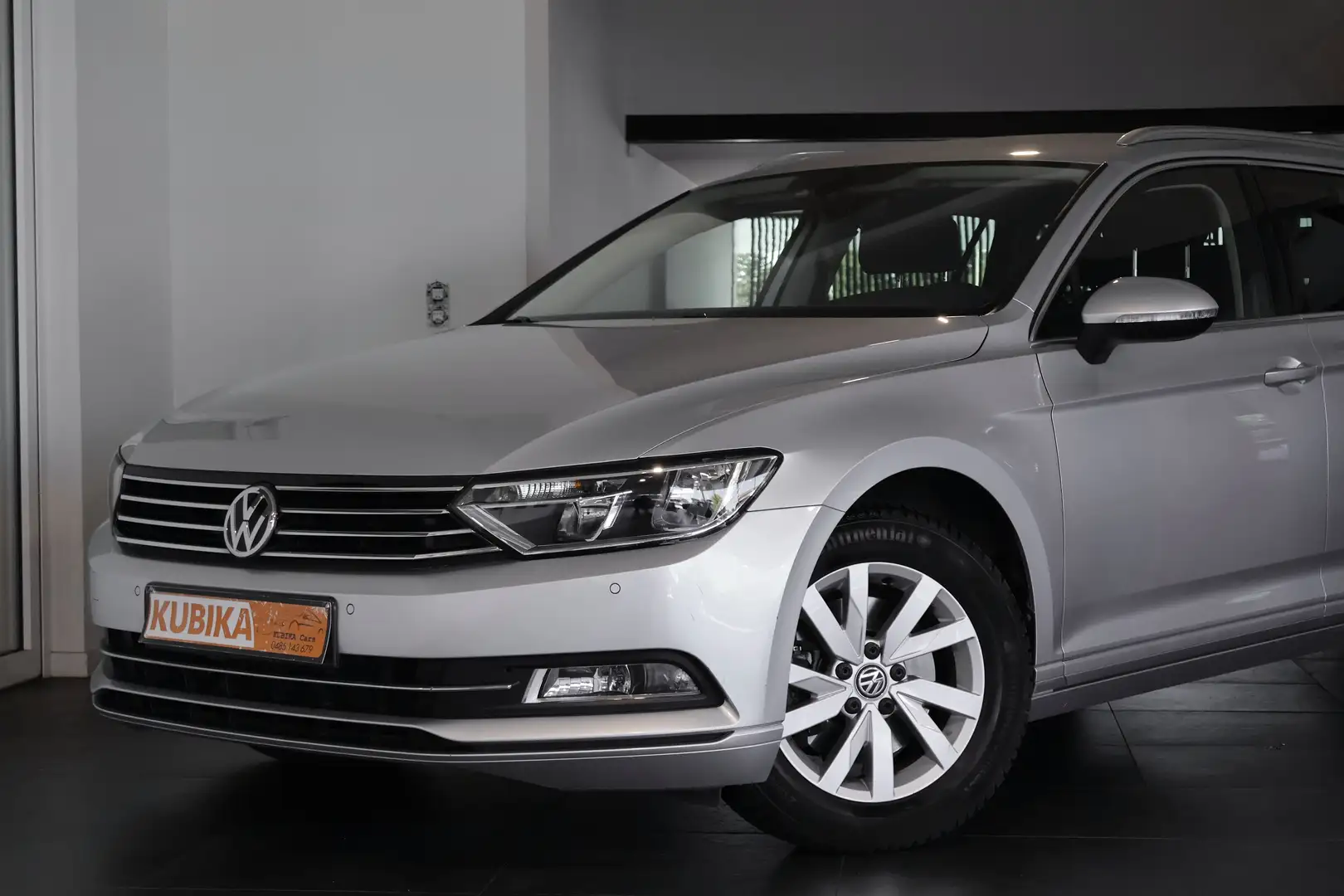 Volkswagen Passat Variant SW 2.0 CR TDi Highline DSG Navi Carplay Garantie* Argent - 2