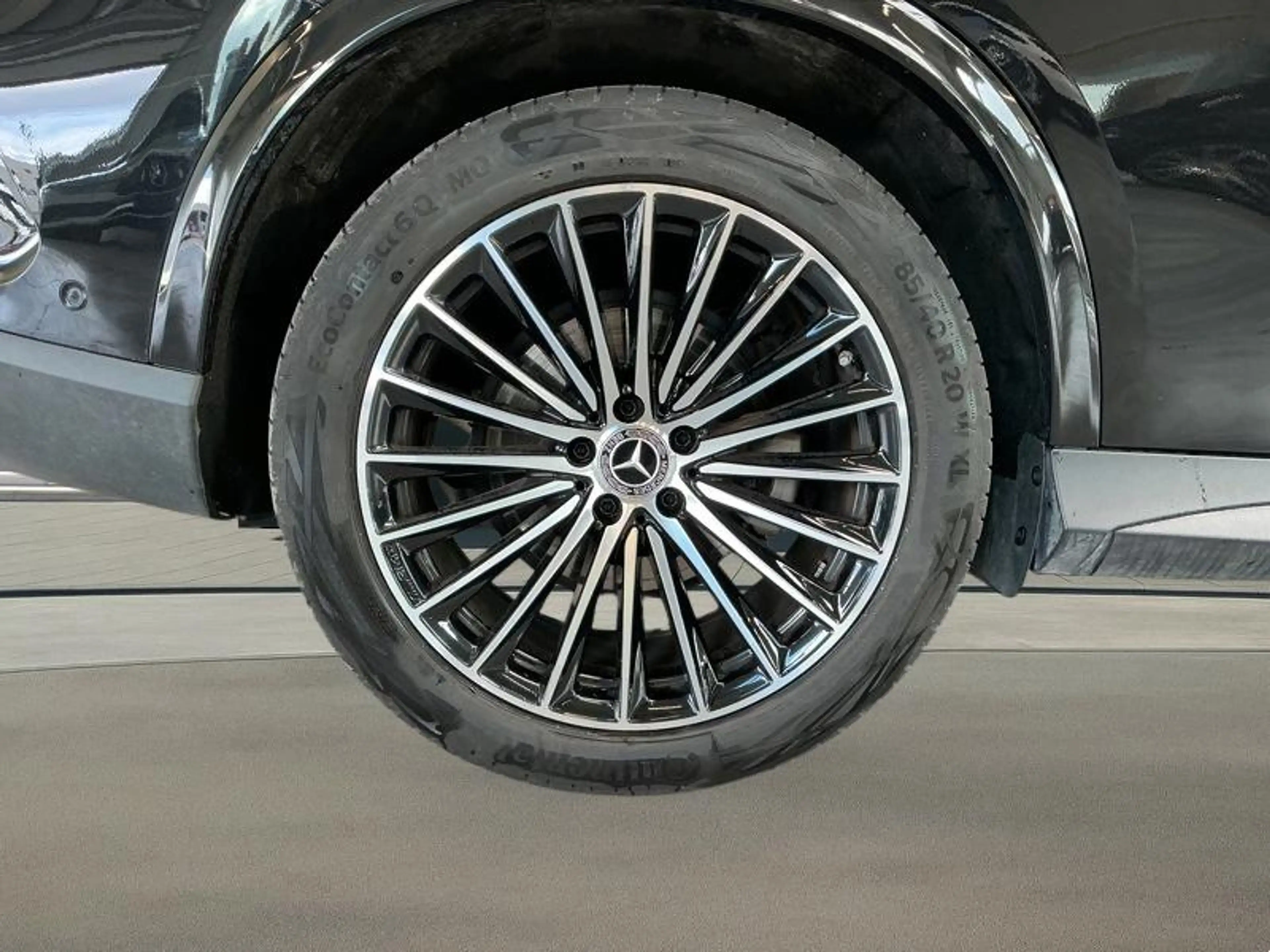 Mercedes-Benz GLC 200 d 4MATIC AMG Line Toit Pano — photo 8