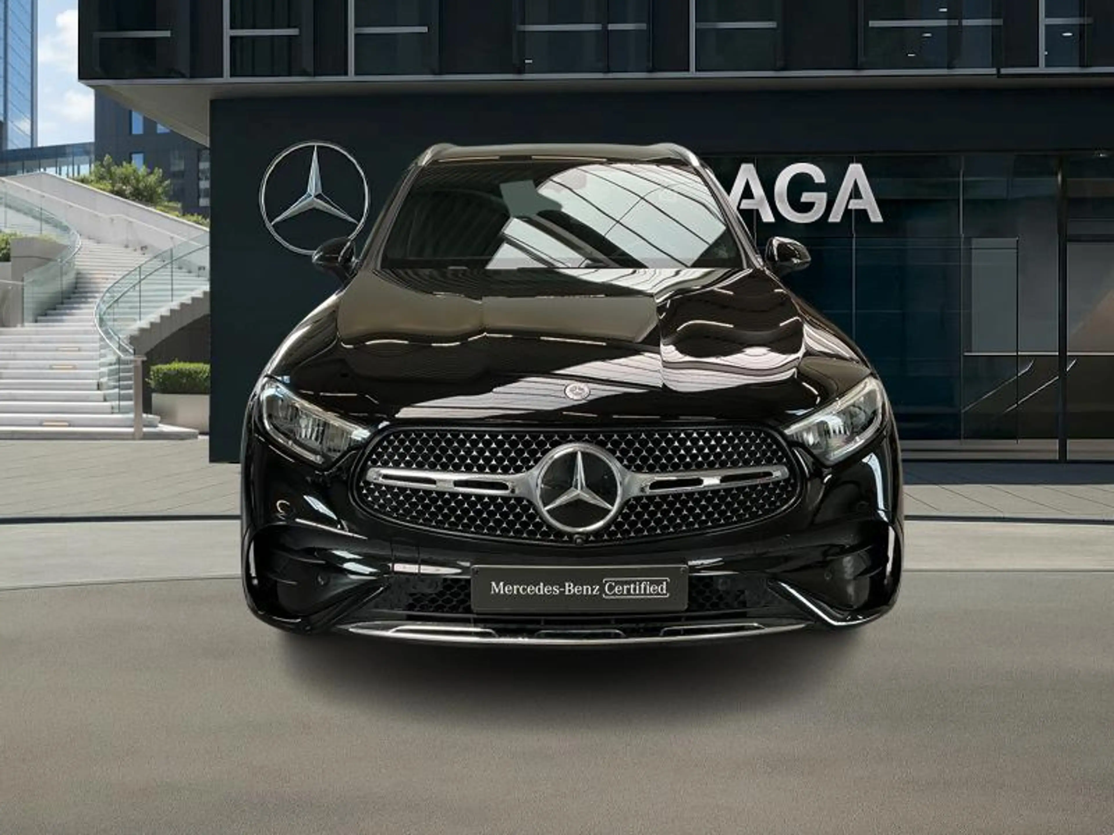 Mercedes-Benz GLC 200 d 4MATIC AMG Line Toit Pano — photo 6
