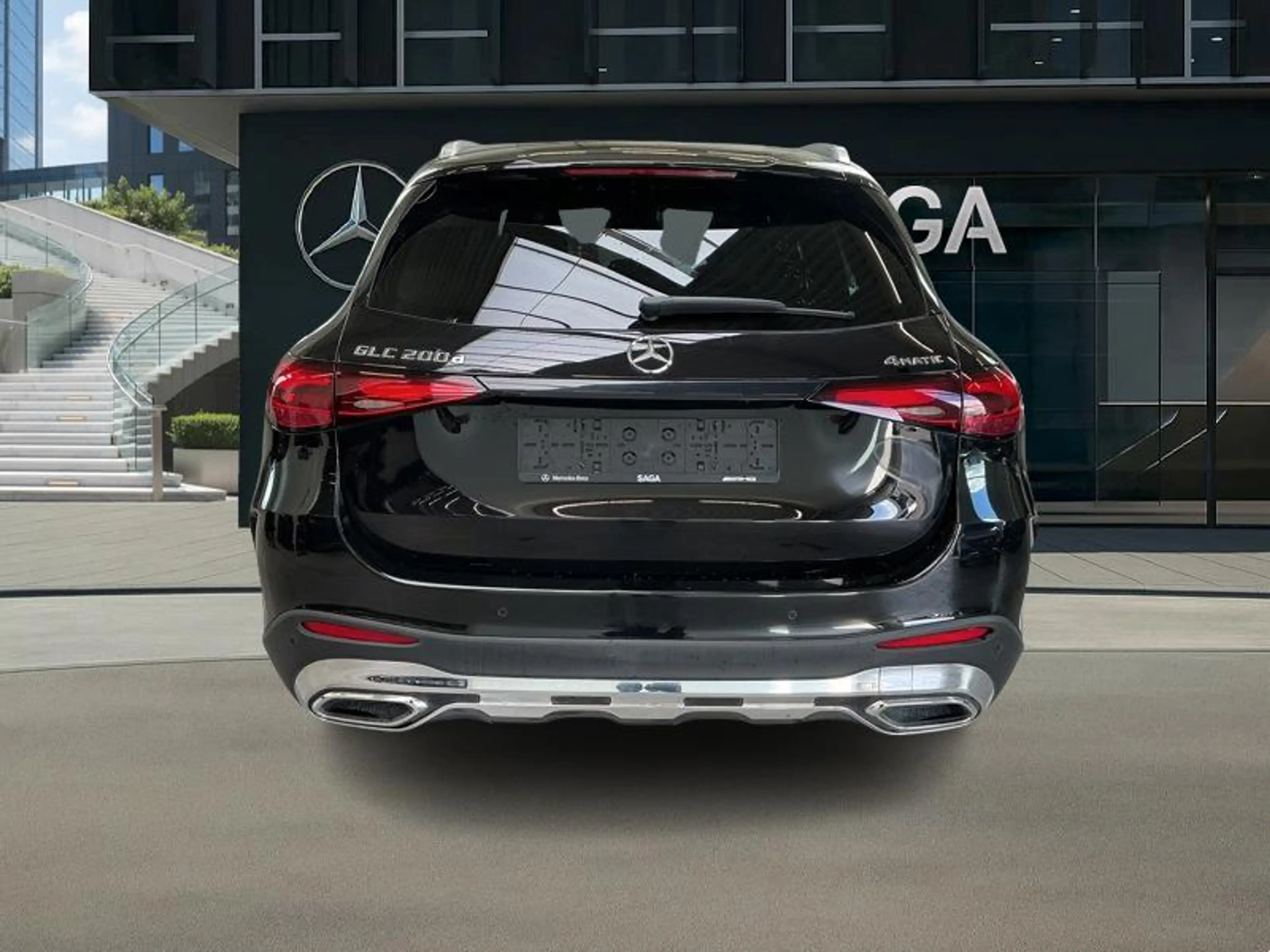 Mercedes-Benz GLC 200 d 4MATIC AMG Line Toit Pano — photo 7