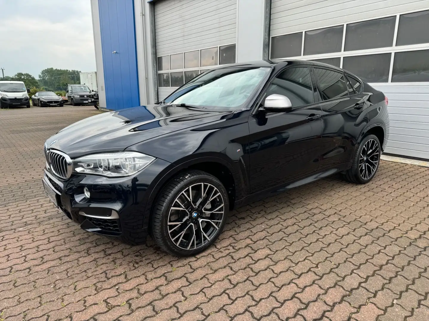 BMW X6 M D SCHIEBEDACH/HEADUP/RÜCKFAHRKAMERA Noir - 1