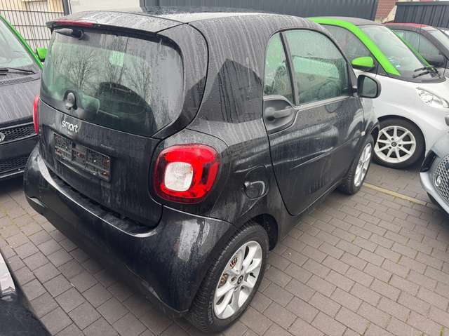 Imagine smart forTwo Passion, 1.Hd,Panoramadach, Sitzh. Navi, Armlehne