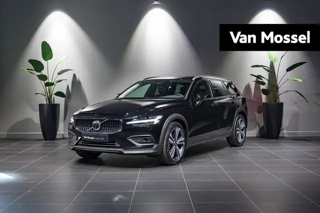 Volvo V60 Cross Country B4 D AWD Geartronic Pro HARMAN KARDON | 360° CAMER