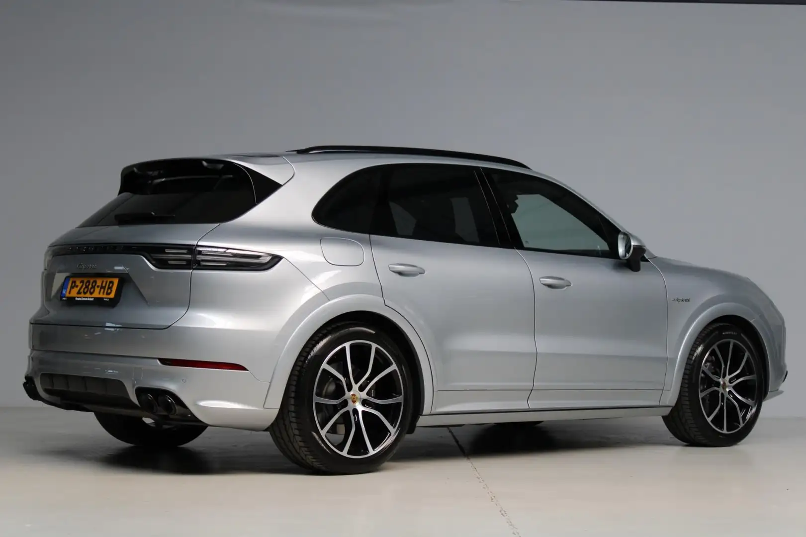 Porsche Cayenne 3.0 E-Hybrid Sport Design | panoramadak | head-up Grigio - 2