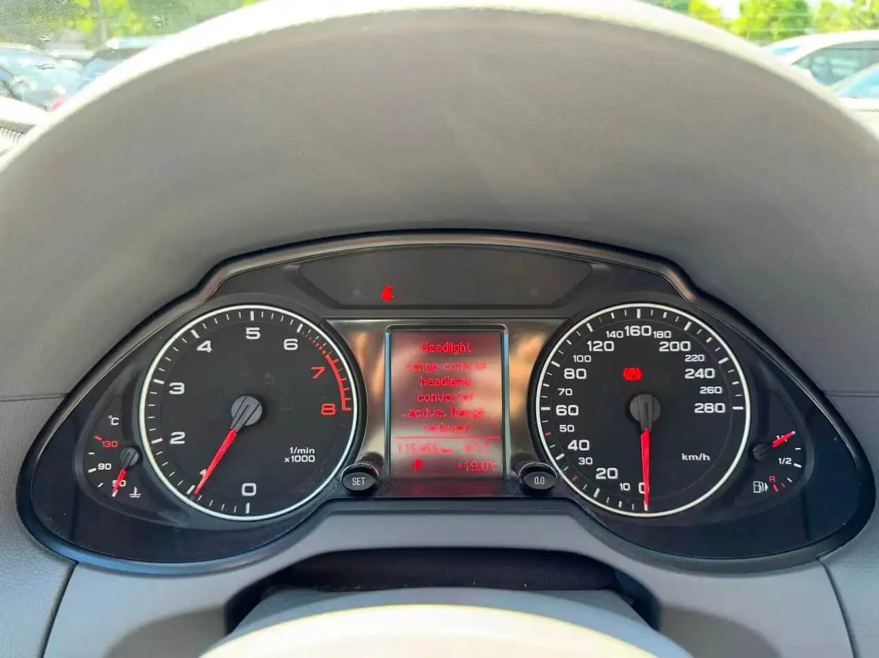 Audi Q5 снимка Audi Q5
