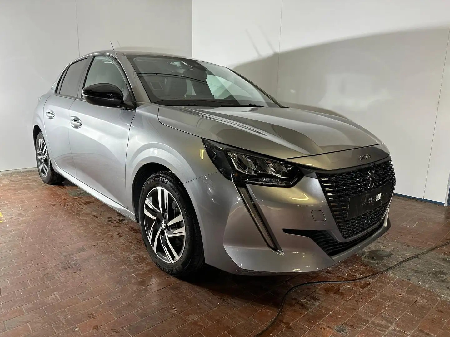 Peugeot 208 1.2 100cv Allure Navi + Telecamera Grigio - 1