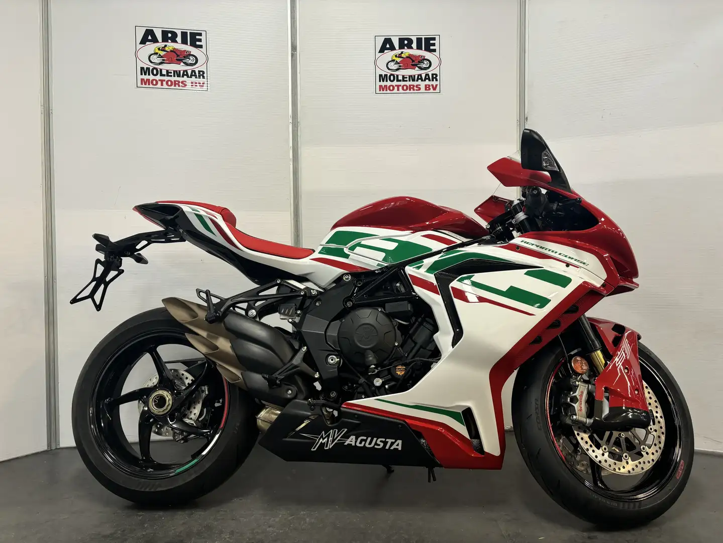 MV Agusta F3 RC Zwart - 2