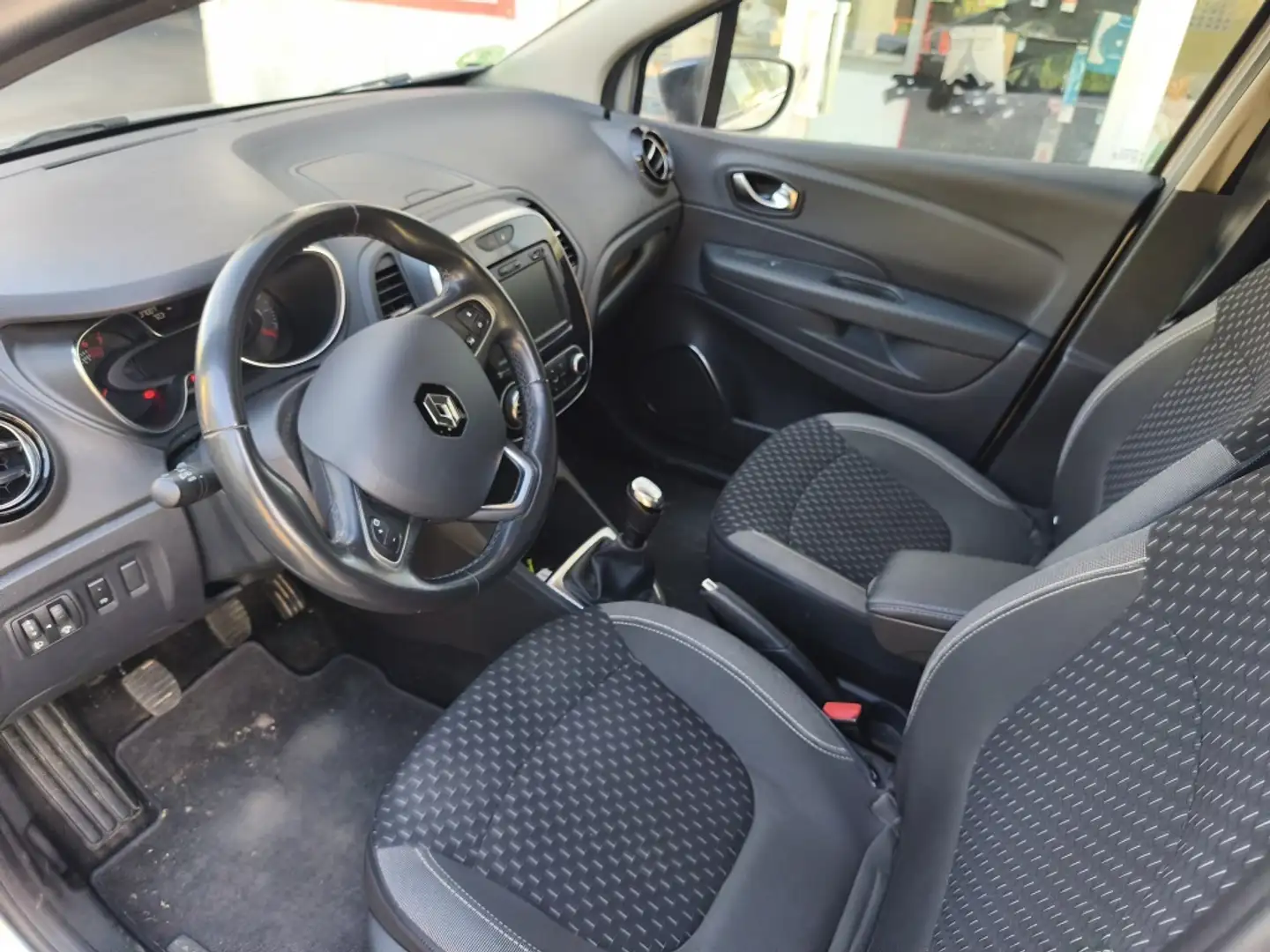 Renault Captur TCe Energy eco2 Life 66kW (4.75) Gris - 2