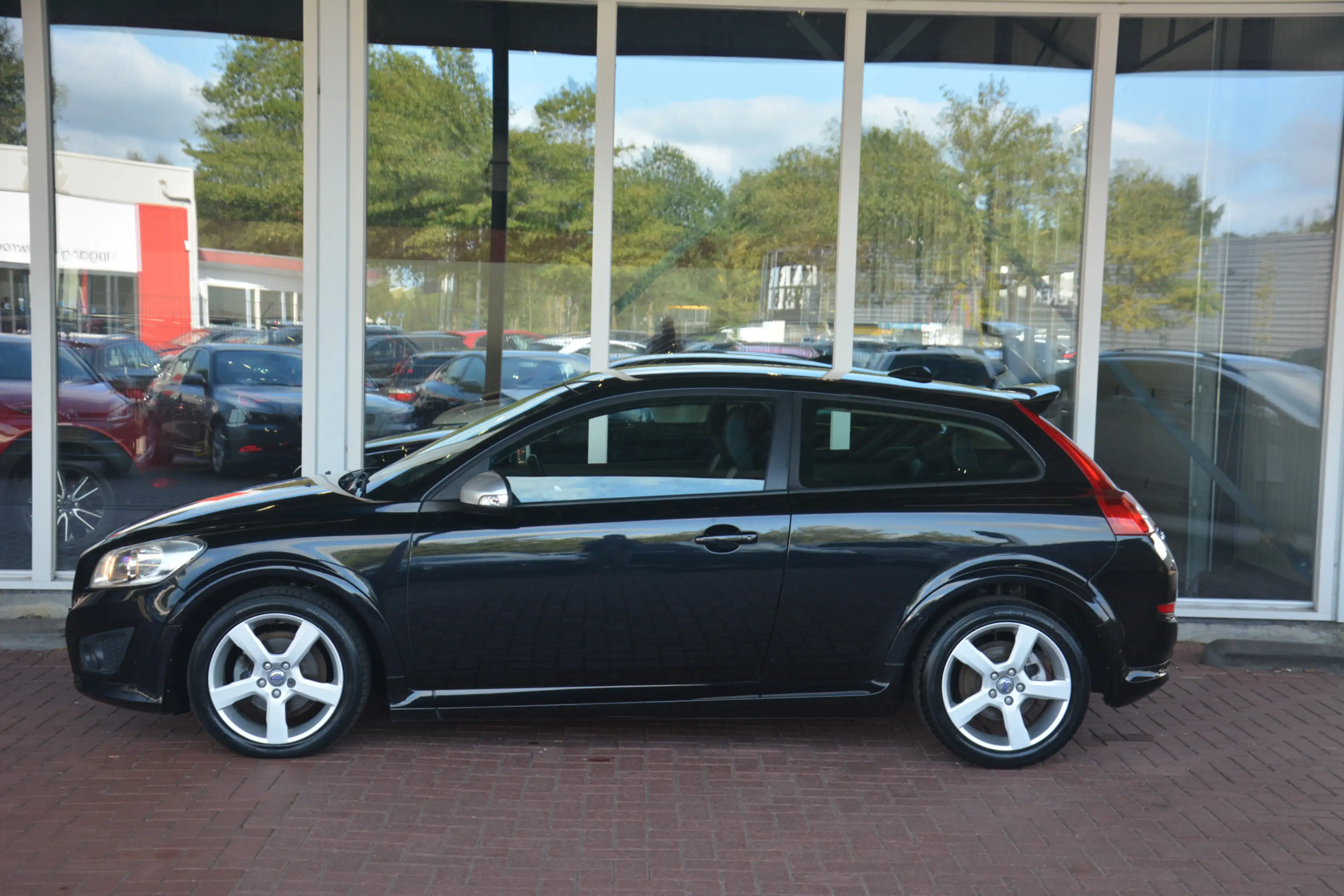 Volvo C30 2.0 R-Edition | Airco | Cruise-control | NL auto!! — photo 18