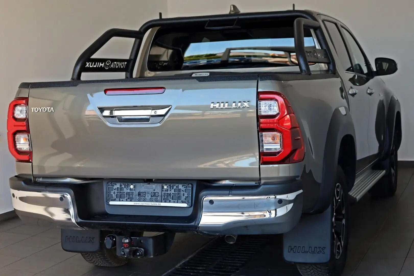Toyota Hilux 2.8 D4-D 4x4 AUT.Executive,Navi,LED,Kamera Brązowy - 2