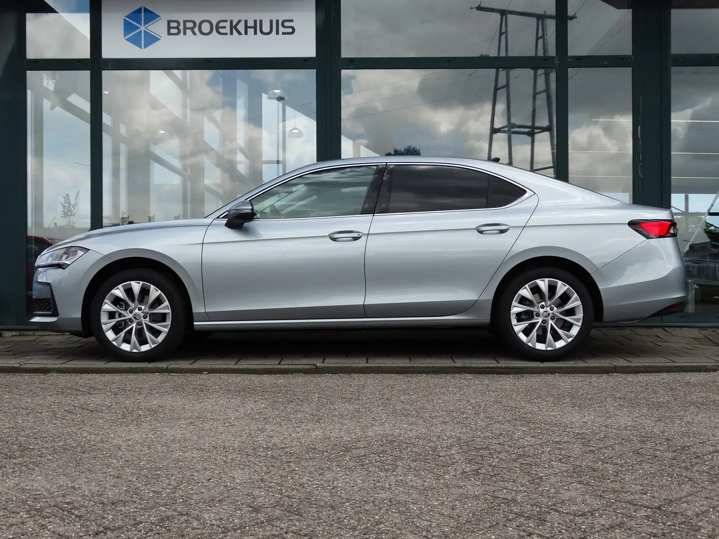 Skoda Superb First Edition | Achteruitrijcamera | Climatronic, Grijs - 2