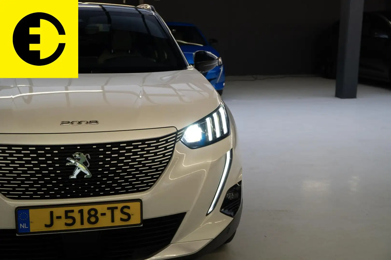 Peugeot e-2008 EV GT 50 kWh bijela - 2