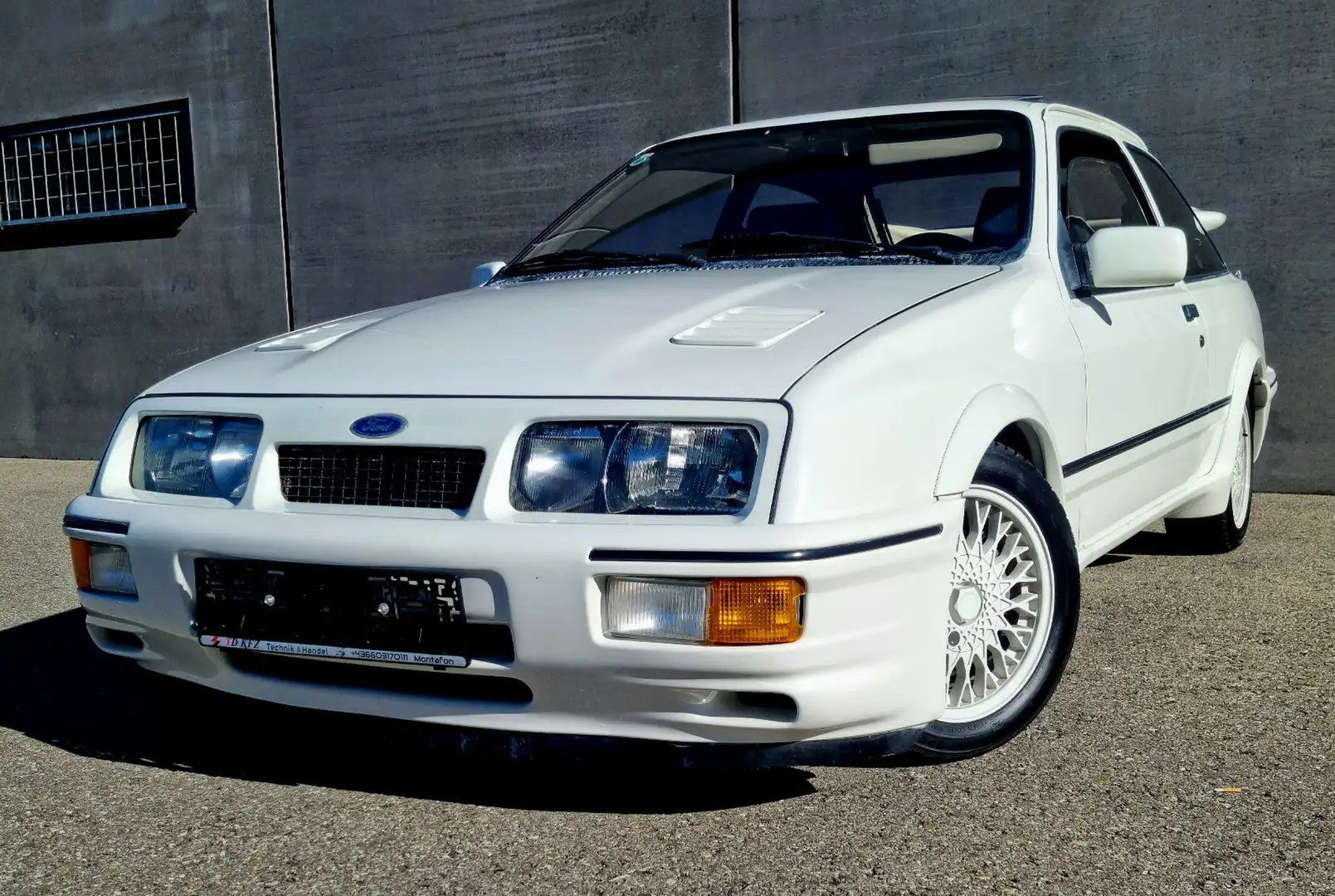 Ford Sierra RS Cosworth Beyaz - 1