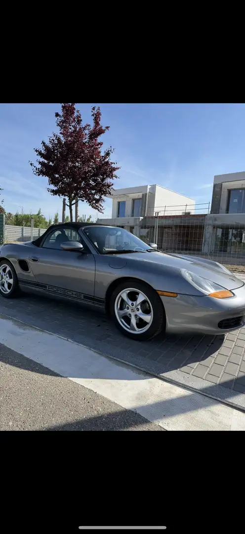 Porsche Boxster - 1