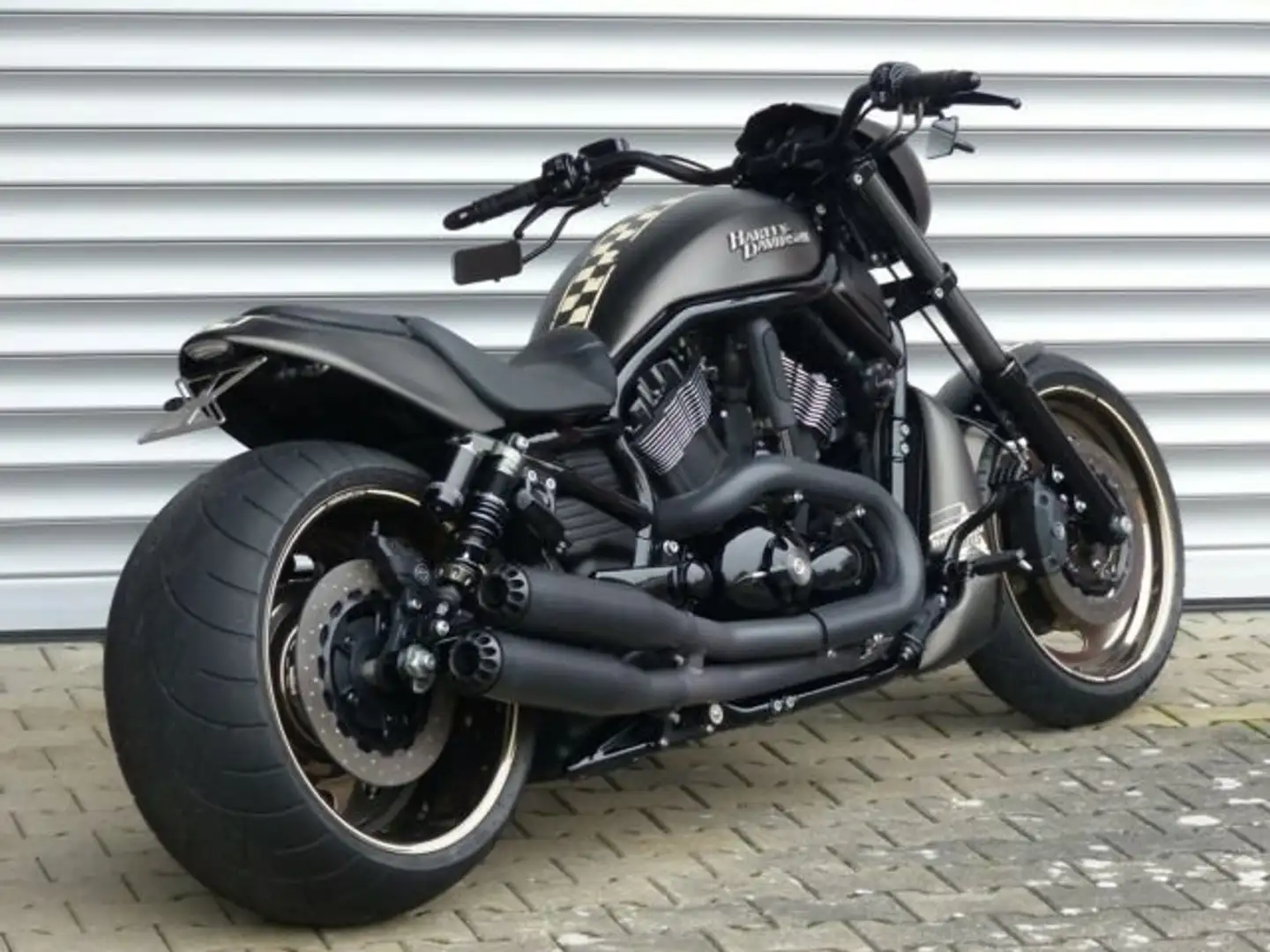 Harley-Davidson VRSC V-Rod Night Rod Special Custom Černá - 2