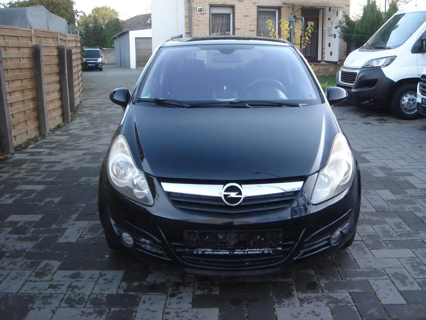 Opel Corsa CORSA D SPORT+KLIMA+ALU+TÜV 03/2027 Schwarz - 2
