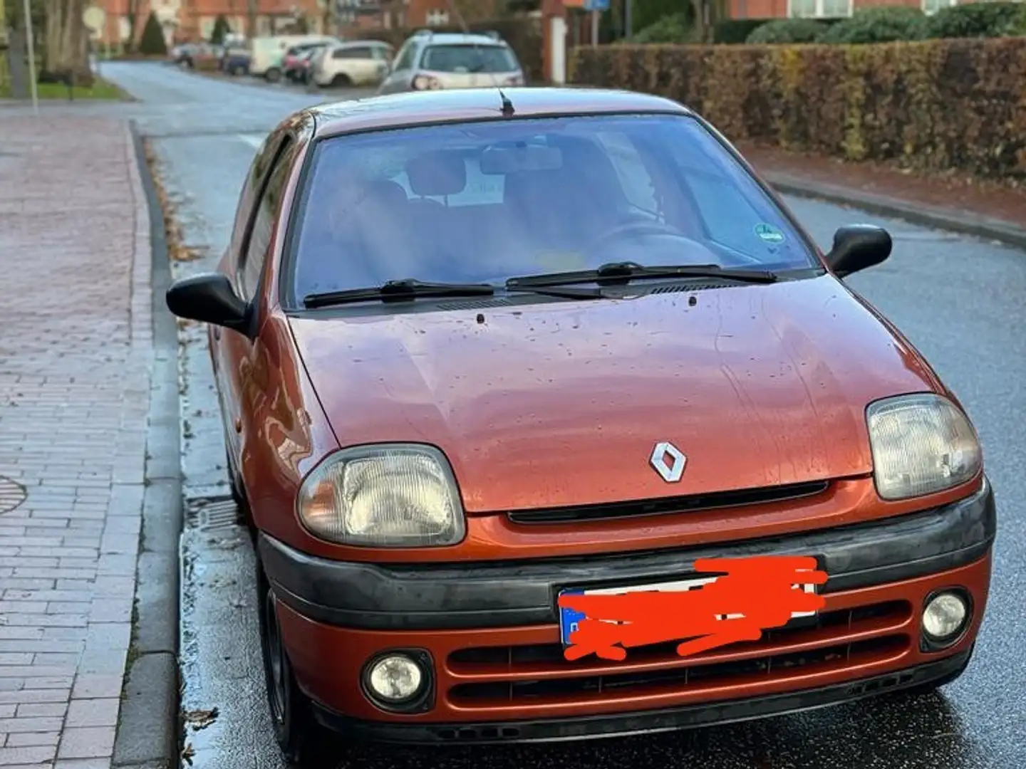 Renault Clio 1.2 ECON Oranžová - 2