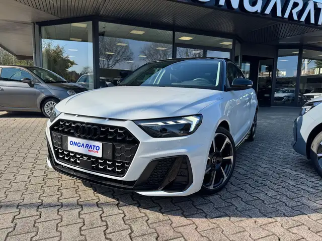 Audi A1 view 2