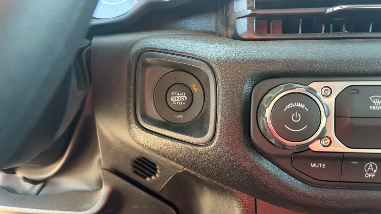 Jeep Wrangler снимка Jeep Wrangler