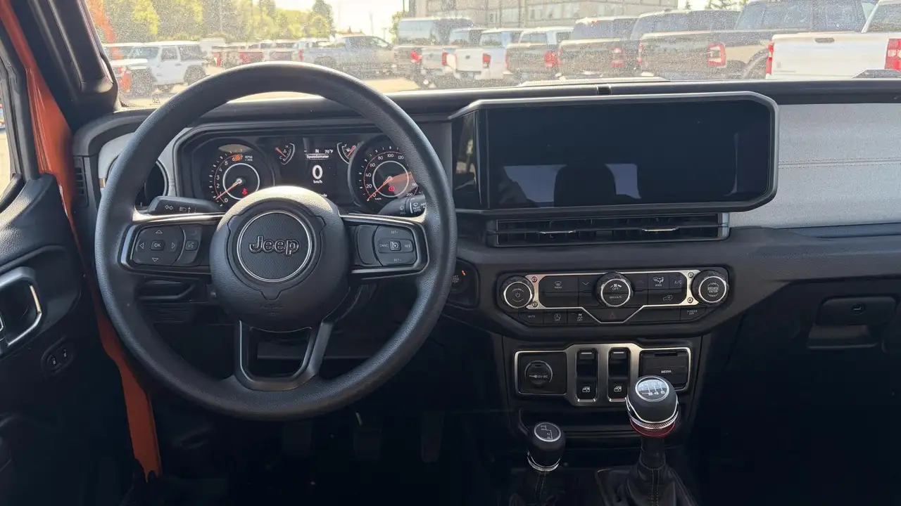 Jeep Wrangler снимка Jeep Wrangler