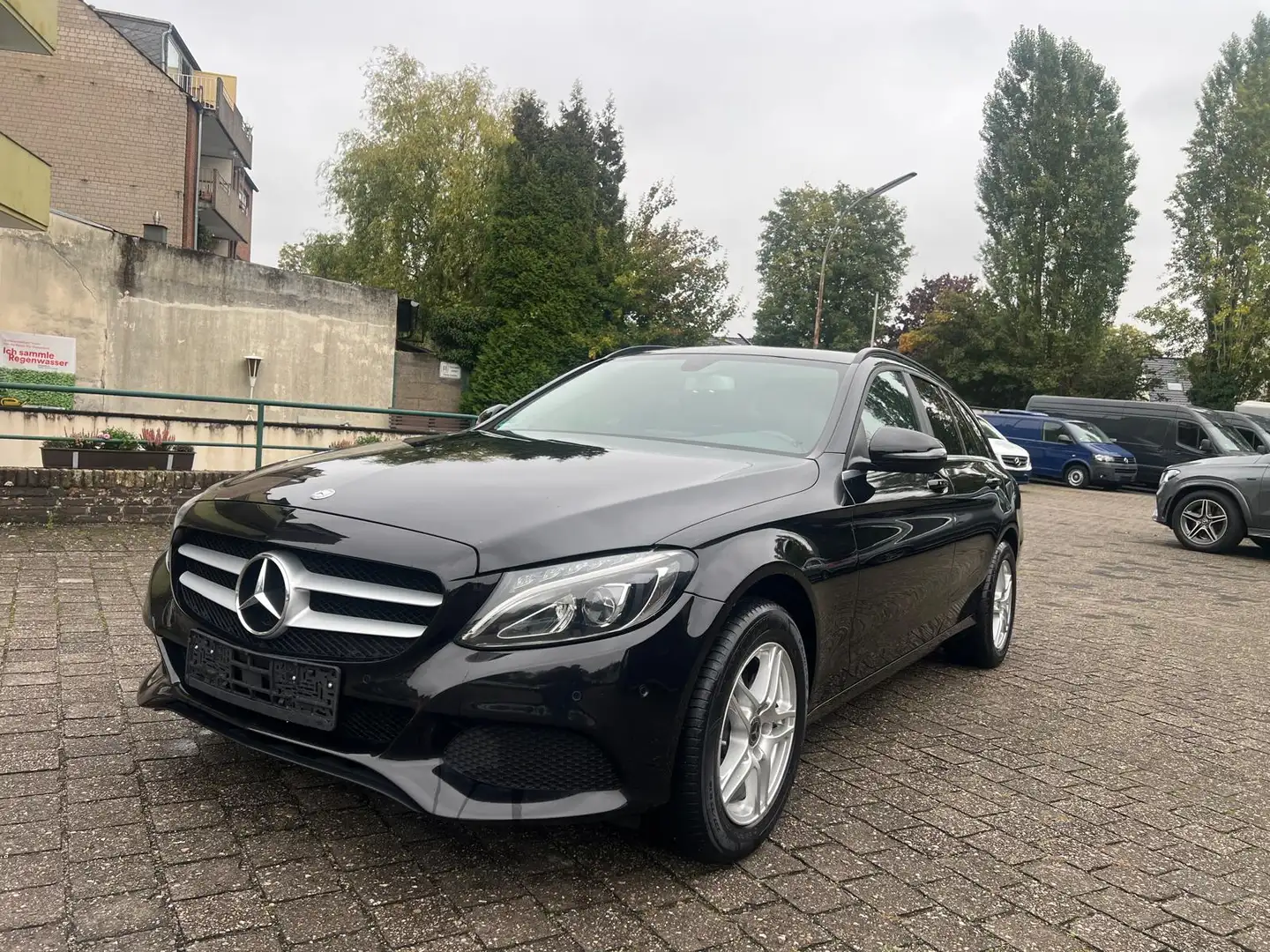 Mercedes-Benz C 180 d T BlueTec 7-G-tronic *LED*Navi*360* Schwarz - 1