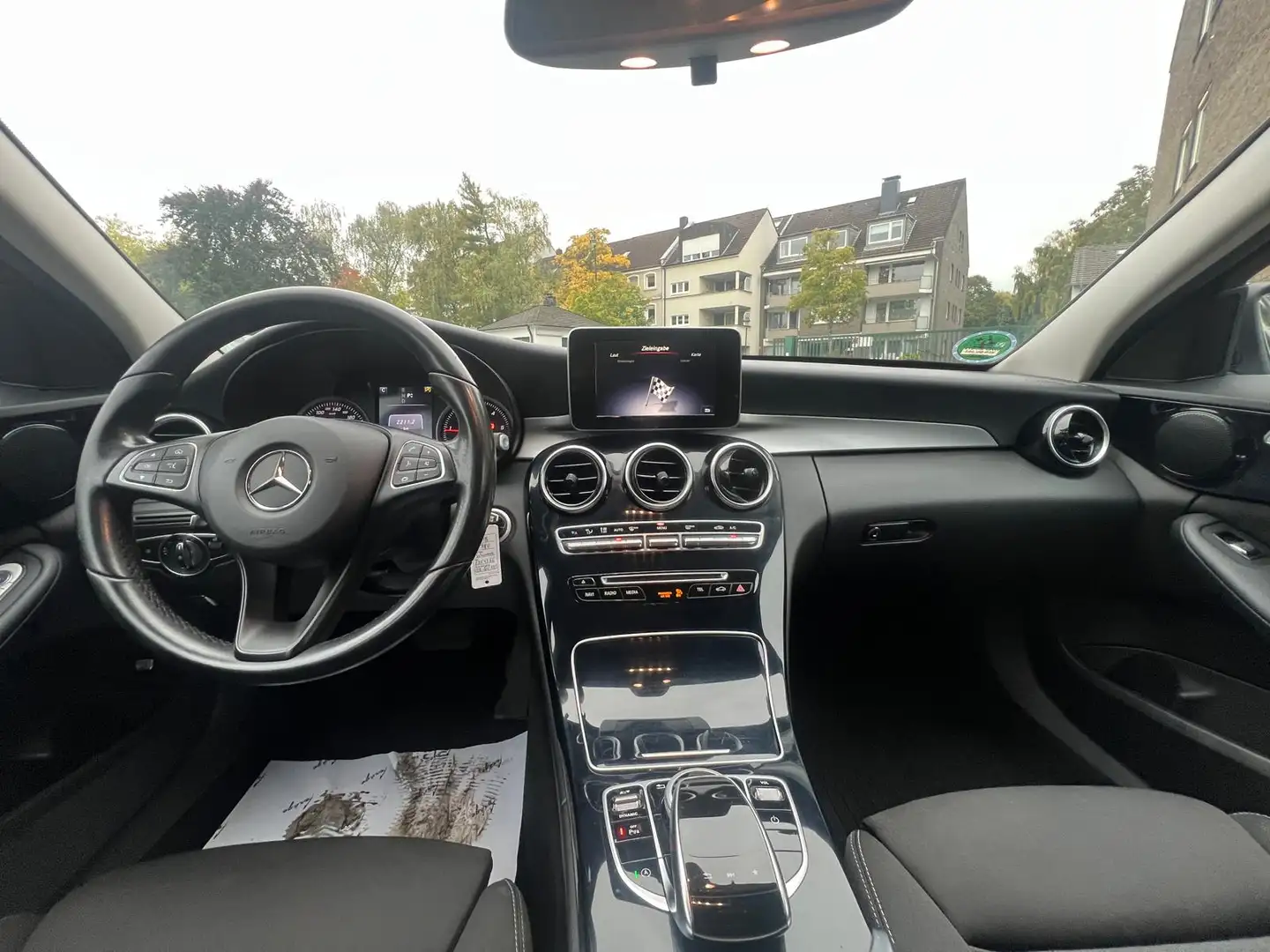 Mercedes-Benz C 180 d T BlueTec 7-G-tronic *LED*Navi*360* Schwarz - 2