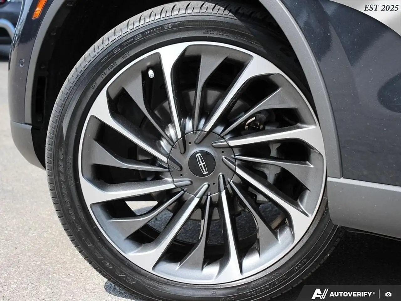 Lincoln Aviator снимка Lincoln Aviator