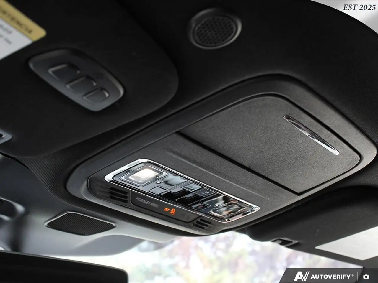 Lincoln Aviator снимка Lincoln Aviator